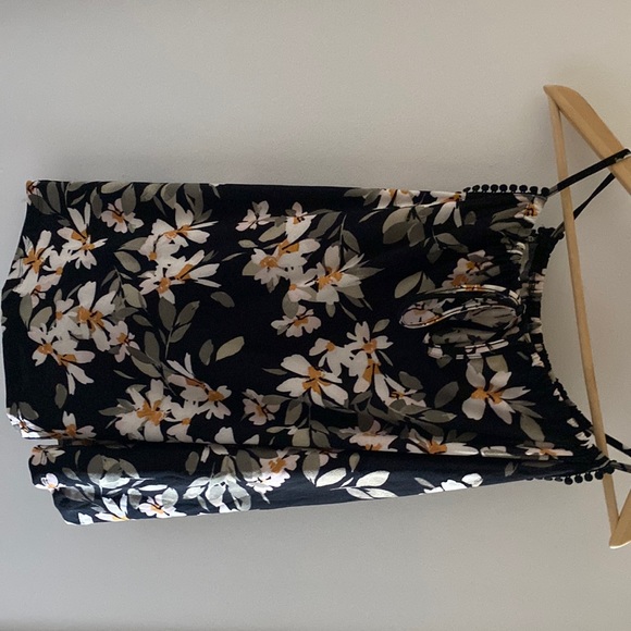 Tank top Blouse - Picture 1 of 3